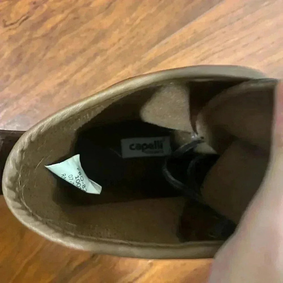 Duck Boots, Women’s size 9 - Picture 5 of 8